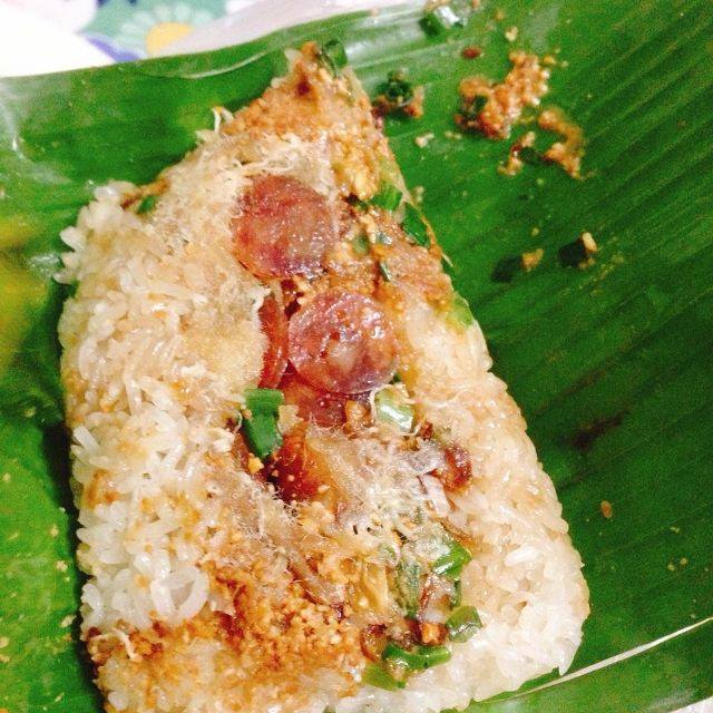 Quán xôi Nhà Xác nổi tiếng lâu đời tại Quận 5 Sài Gòn